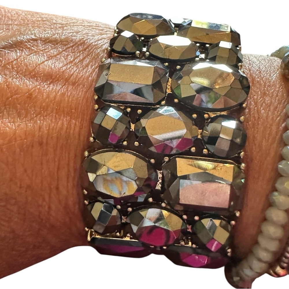 Gunmetal/Black Gemmed and Gold Stretch Bracelet